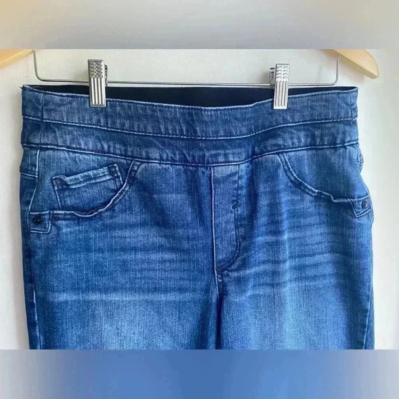 Mac and Me Jeans Bootcut Size 6 Pull On Comfort Waistband Medium Wash Hemmed - Picture 2 of 10